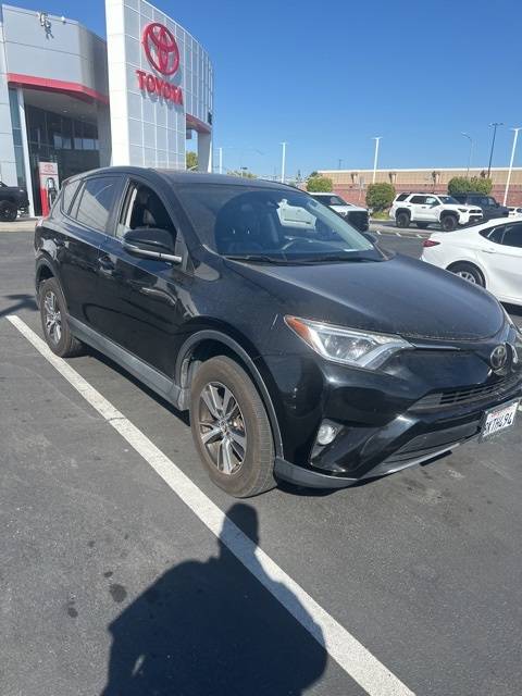 2018 Toyota RAV4 XLE — SUV — 93,404 mi — Oakland, CA