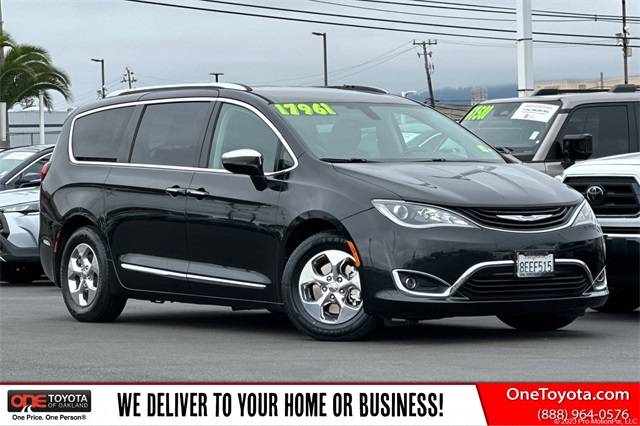 2018 Chrysler Pacifica Hybrid Limited — Minivan — 106,685 mi — Oakland, CA