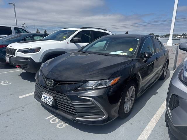 2022 Toyota Camry LE — Sedan — 43,460 mi — Oakland, CA