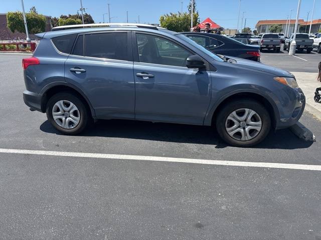 2014 Toyota RAV4 LE — SUV — 105,249 mi — Oakland, CA