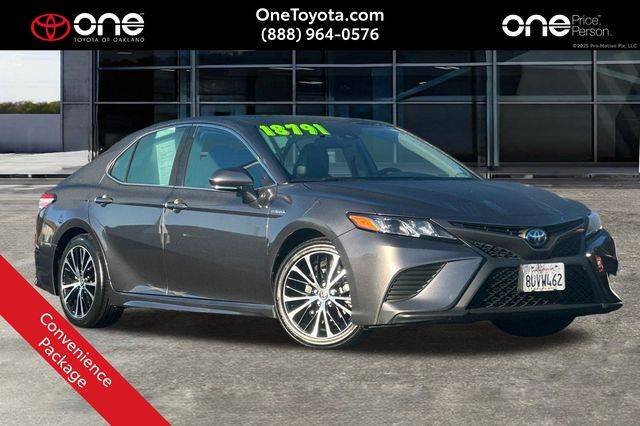 2020 Toyota Camry Hybrid SE — Sedan — 133,951 mi — Oakland, CA