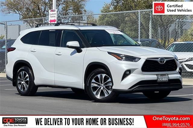 2022 Toyota Highlander XLE — SUV — 12,149 mi — Oakland, CA