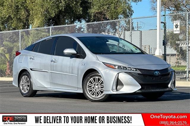 2017 Toyota Prius Prime Premium — Hatchback — 131,323 mi — Oakland, CA