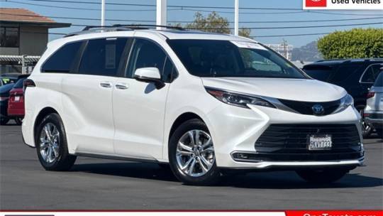 2024 Toyota Sienna Platinum — Minivan — 24,940 mi — Oakland, CA