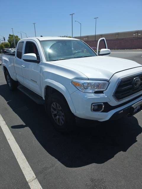 2018 Toyota Tacoma SR5 — Pickup Truck — 90,252 mi — Oakland, CA