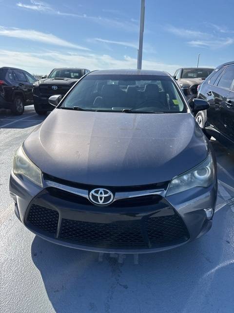 2017 Toyota Camry SE — Sedan — 82,131 mi — Oakland, CA