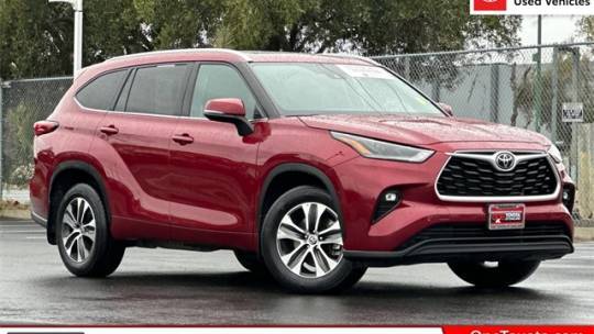 2022 Toyota Highlander XLE — SUV — 76,089 mi — Oakland, CA