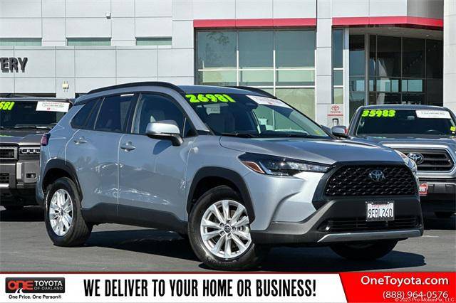 2023 Toyota Corolla Cross LE — SUV — 12,160 mi — Oakland, CA