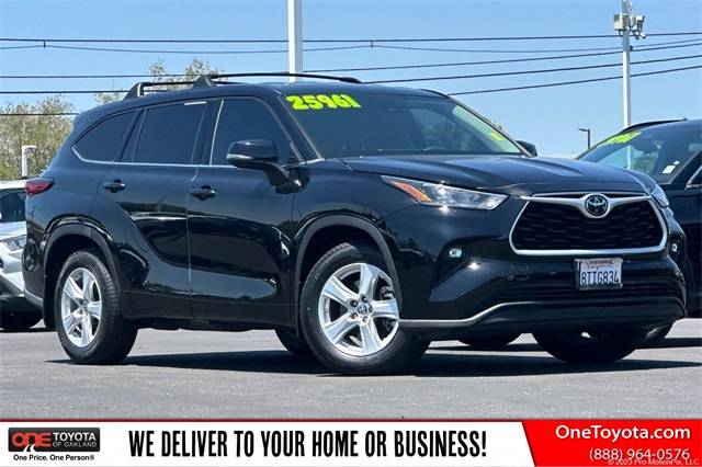 2020 Toyota Highlander LE — SUV — 108,026 mi — Oakland, CA
