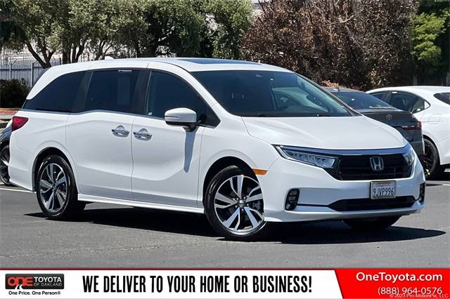 2024 Honda Odyssey Touring — Minivan — 6,386 mi — Oakland, CA