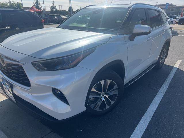 2023 Toyota Highlander XLE — SUV — 30,750 mi — Oakland, CA