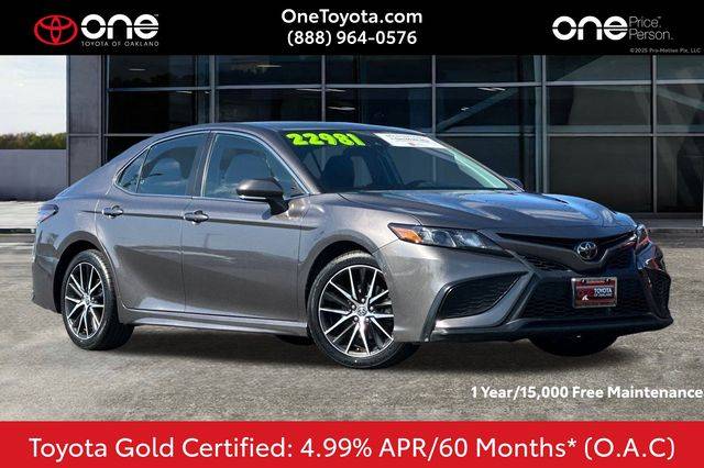 2022 Toyota Camry SE — Sedan — 71,102 mi — Oakland, CA