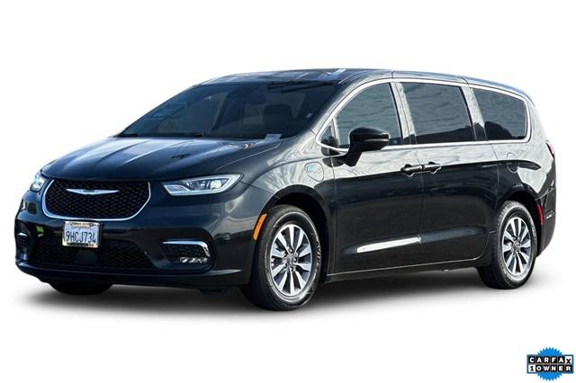 2023 Chrysler Pacifica Hybrid Touring L — Minivan — 61,139 mi — Lemon Grove, CA