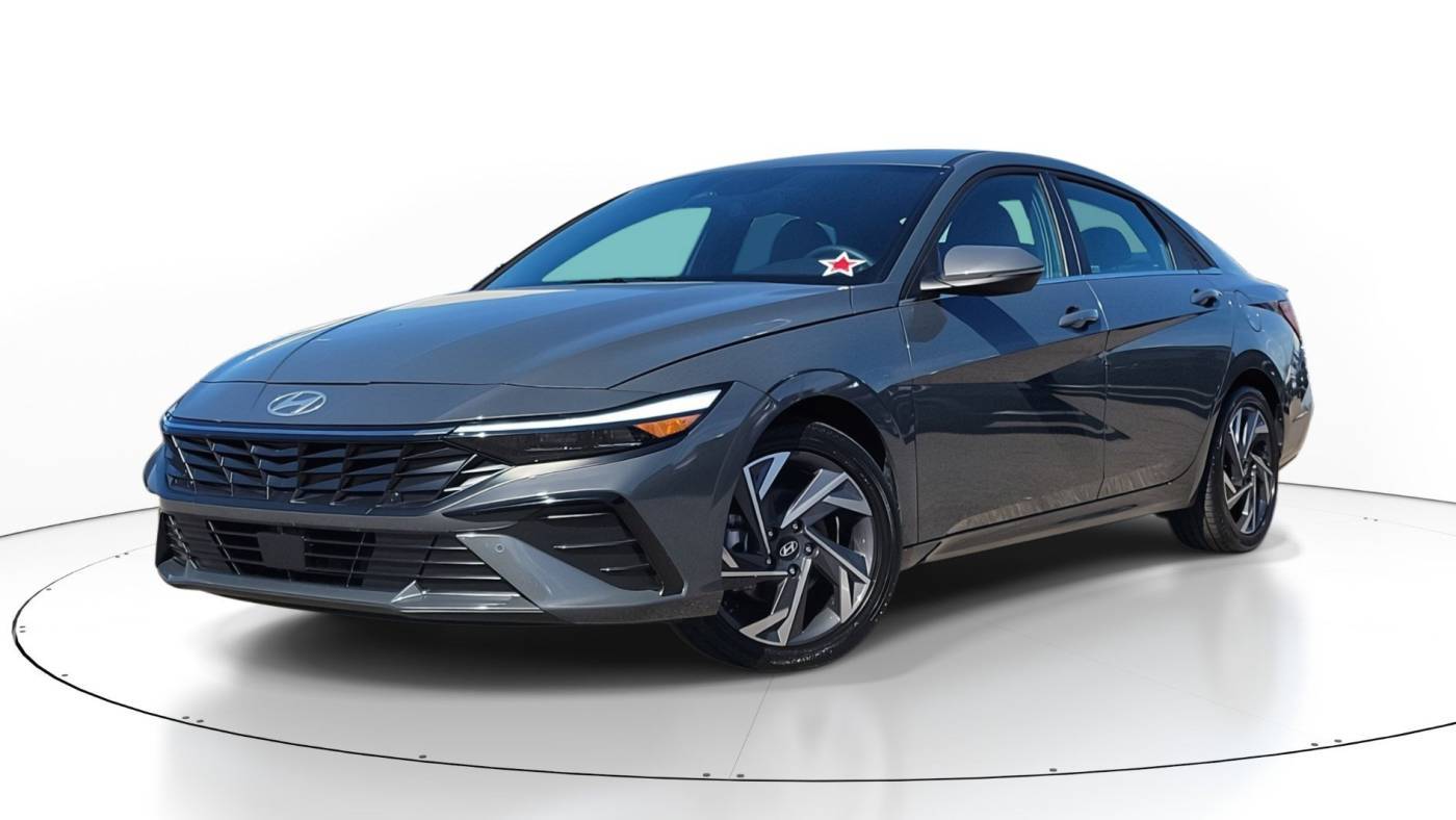 2024 Hyundai Elantra Hybrid Limited — Sedan — 4,580 mi — Tampa, FL
