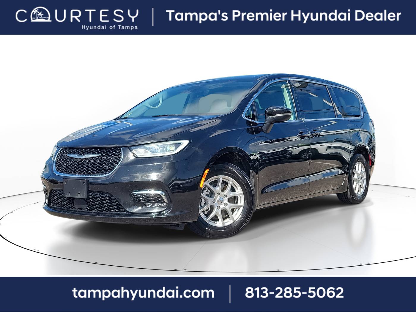 2023 Chrysler Pacifica Touring L — Minivan — 66,307 mi — Tampa, FL
