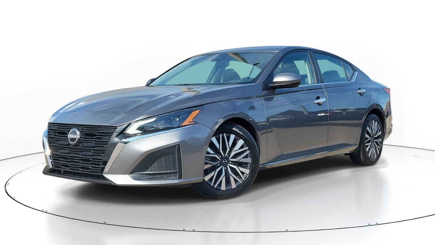 2023 Nissan Altima SV — Sedan — 70,884 mi — Tampa, FL