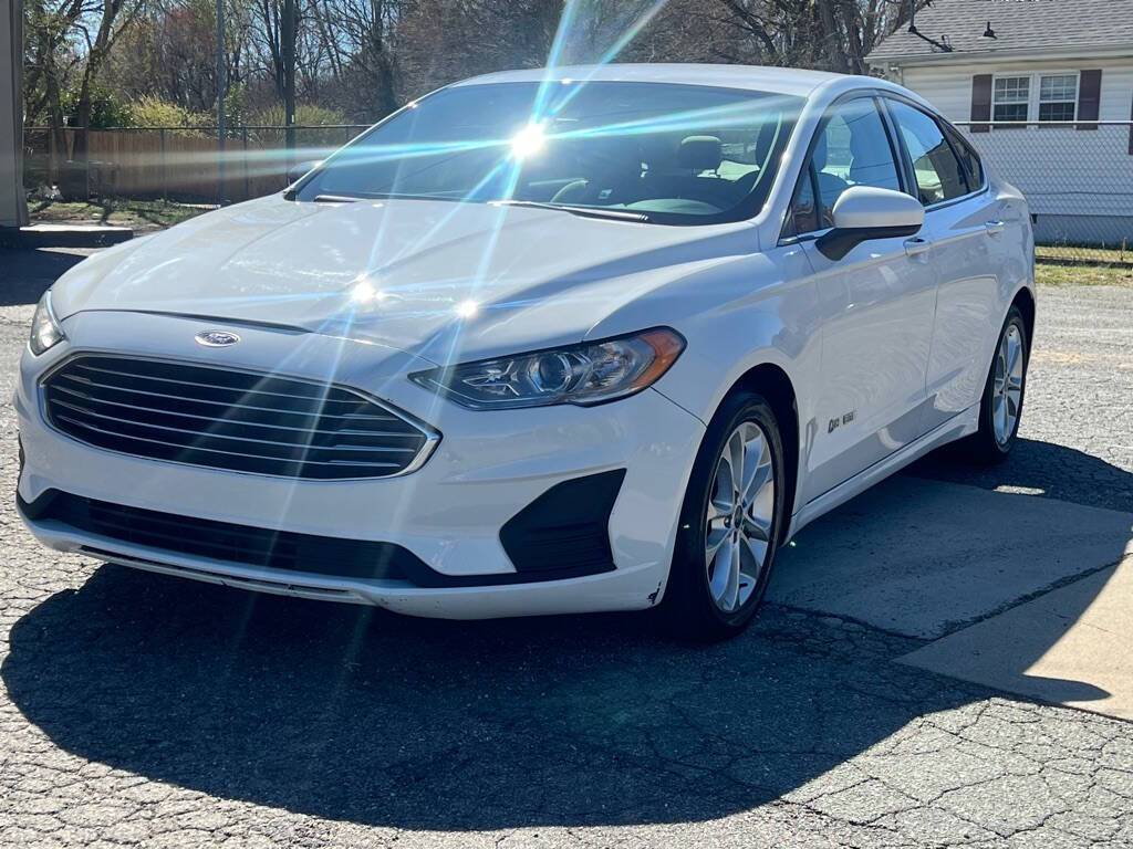 2019 Ford Fusion Hybrid SE — Sedan — 157,081 mi — Burlington, NC