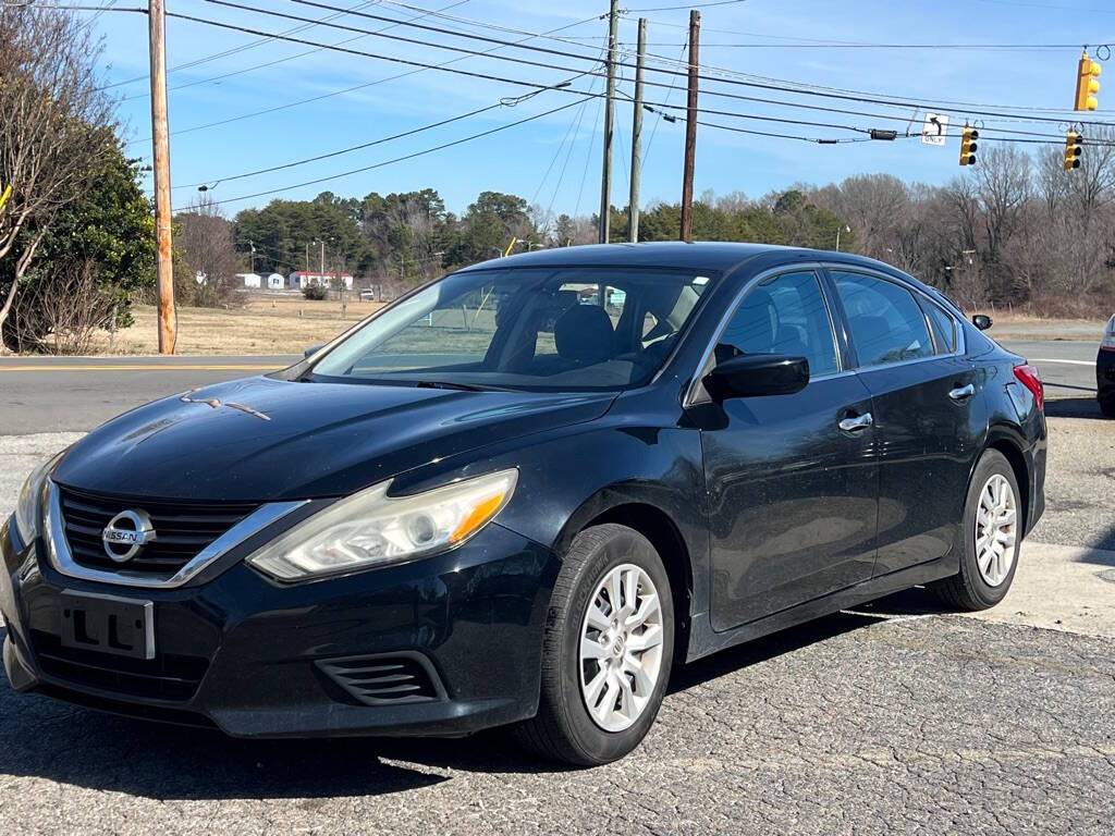 2016 Nissan Altima 2.5 — Sedan — 146,140 mi — Burlington, NC