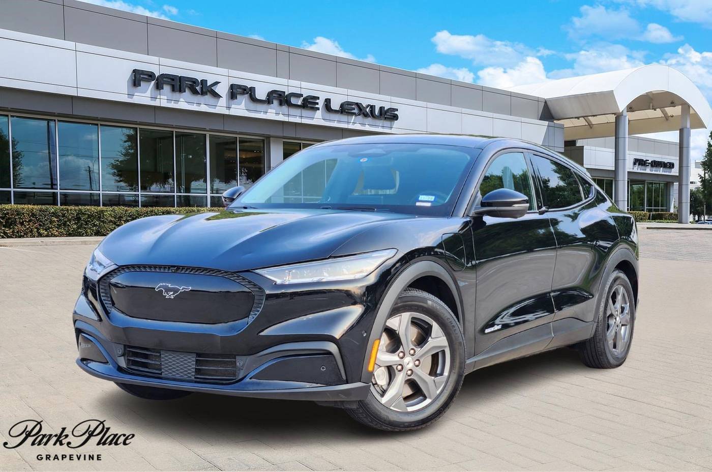 2022 Ford Mustang Mach-E Select — SUV — 31,979 mi — Grapevine, TX