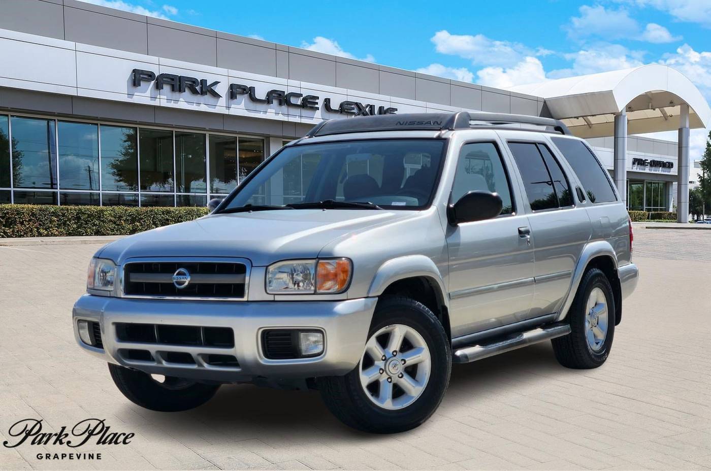 2003 Nissan Pathfinder LE — SUV — 97,381 mi — Grapevine, TX