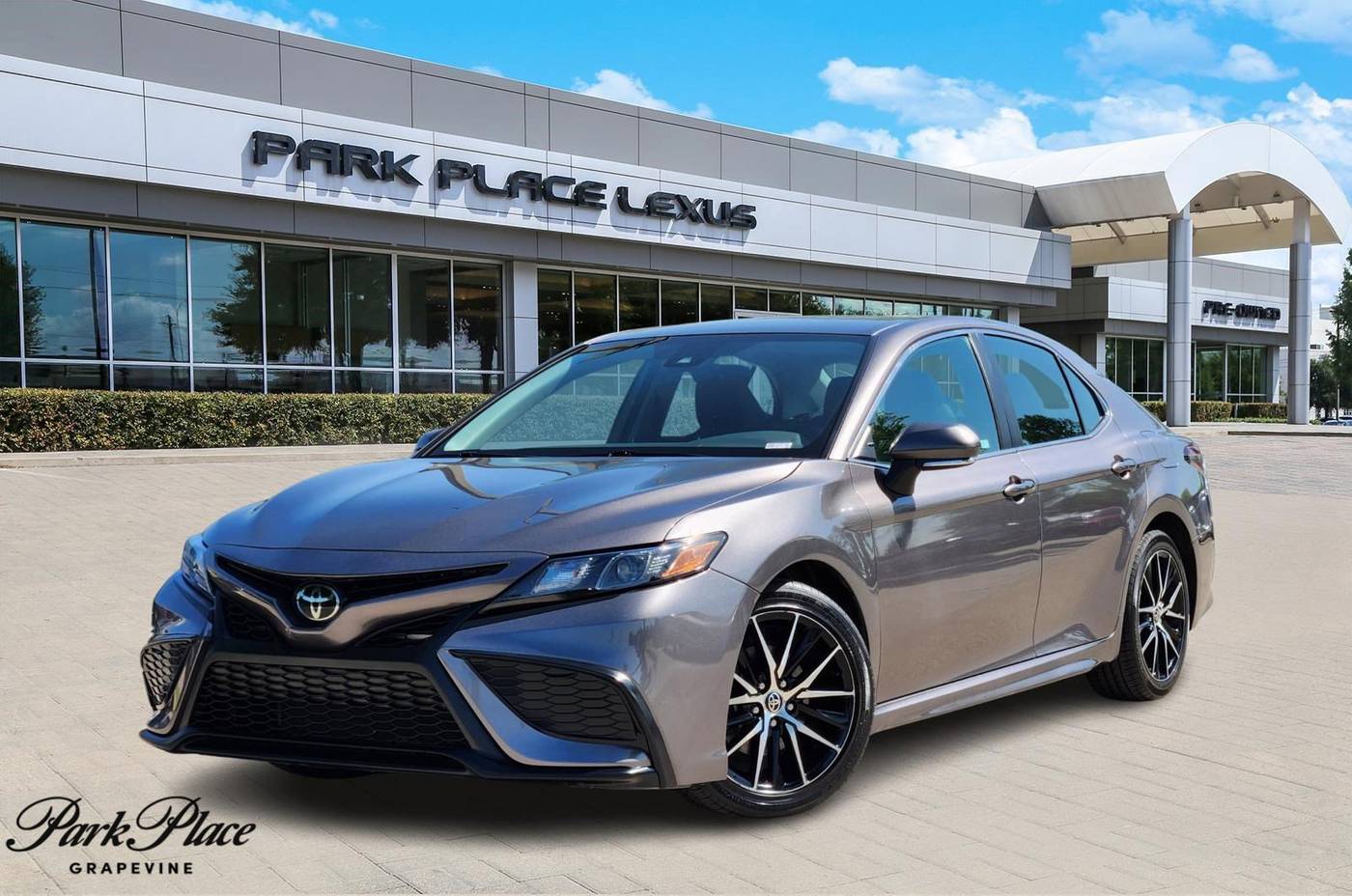 2022 Toyota Camry SE — Sedan — 61,981 mi — Grapevine, TX