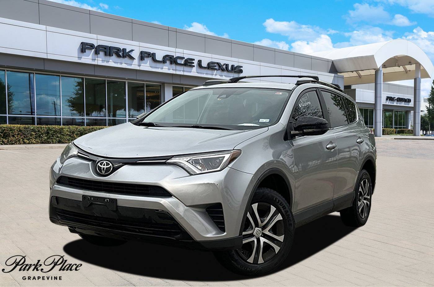 2017 Toyota RAV4 LE — SUV — 76,420 mi — Grapevine, TX