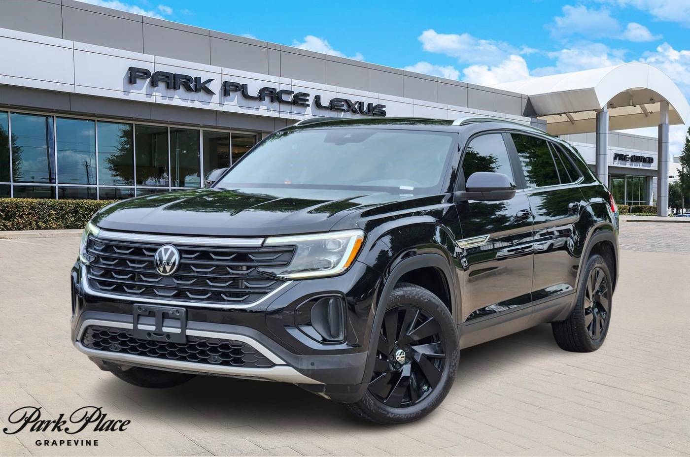 2024 Volkswagen Atlas Cross Sport SE with Technology — SUV — 23,436 mi — Grapevine, TX