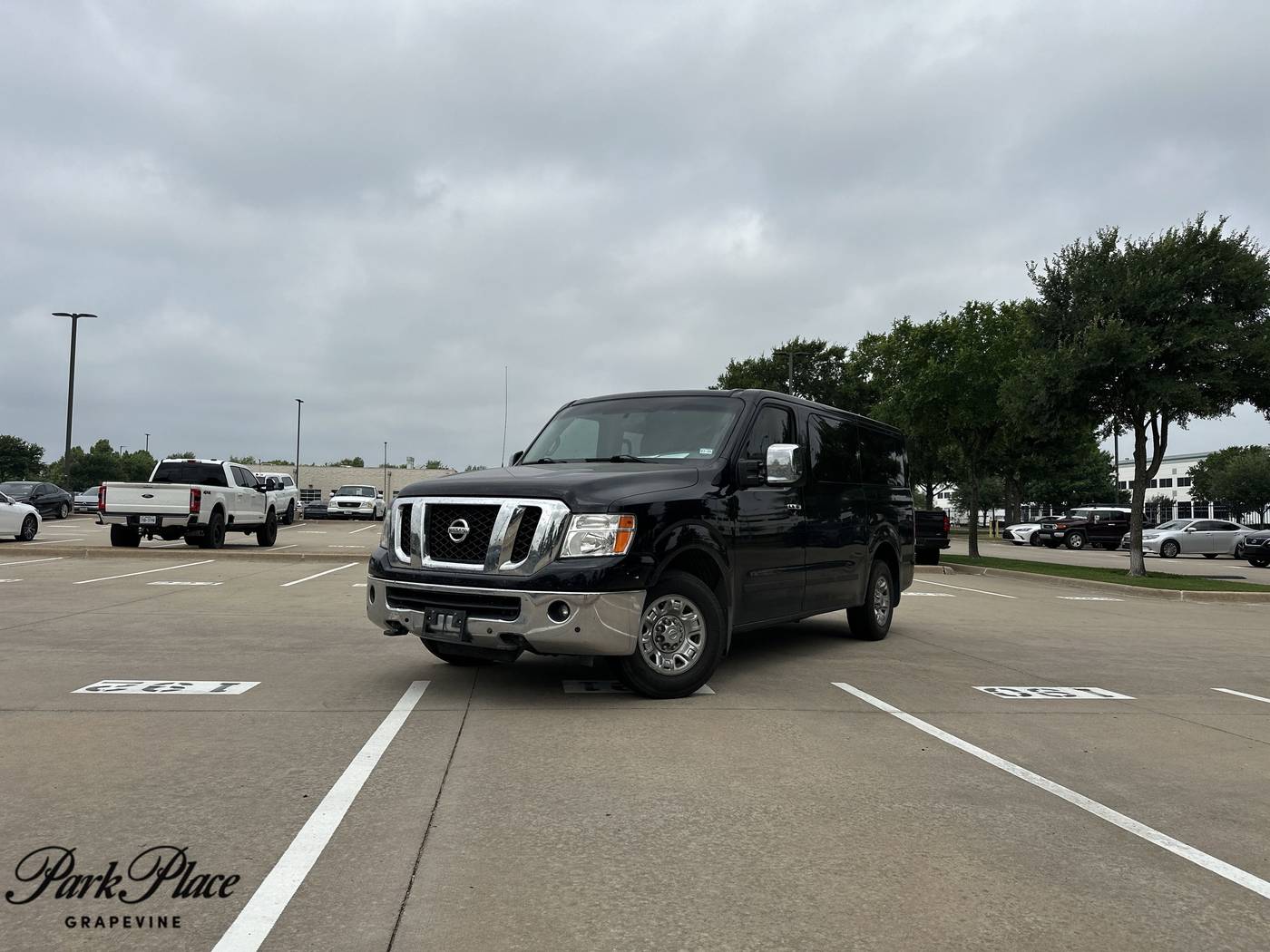2013 Nissan NV Passenger SL — Passenger Van — 193,708 mi — Grapevine, TX