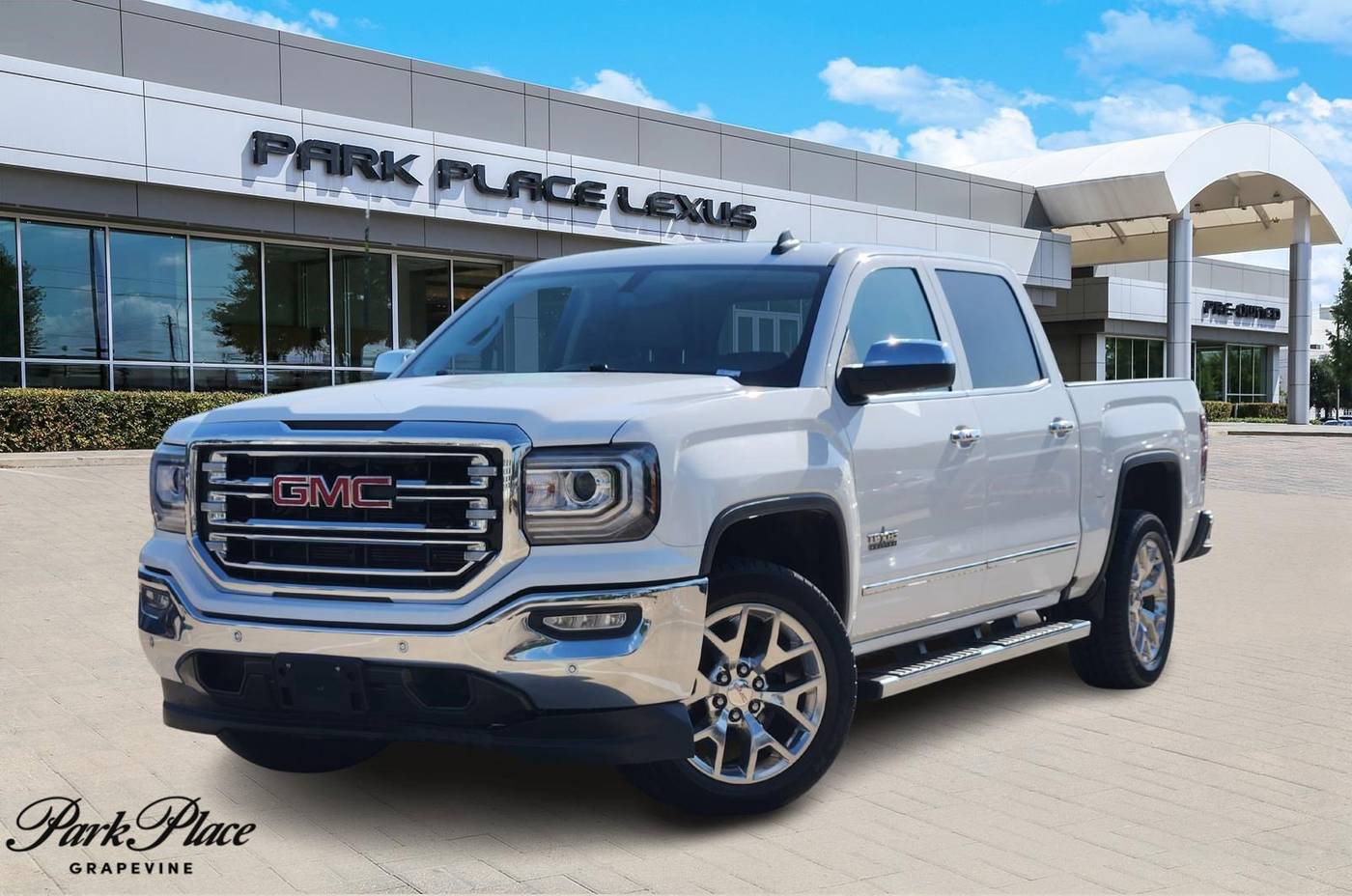 2017 GMC Sierra 1500 SLT — Pickup Truck — 99,841 mi — Grapevine, TX