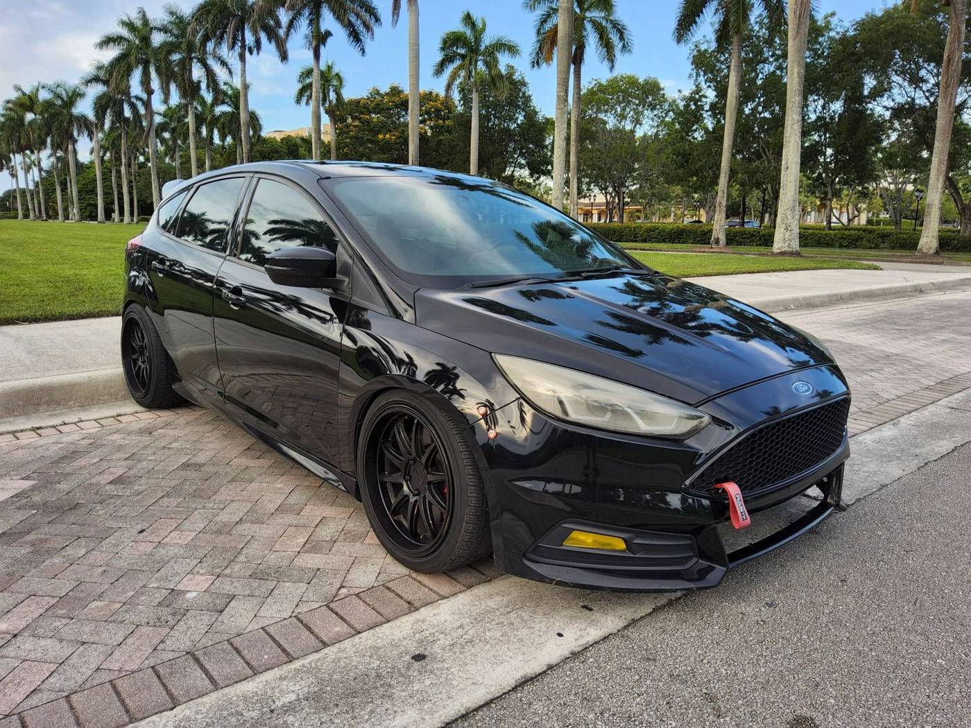 2016 Ford Focus ST — Hatchback — 109,716 mi — Pompano Beach, FL