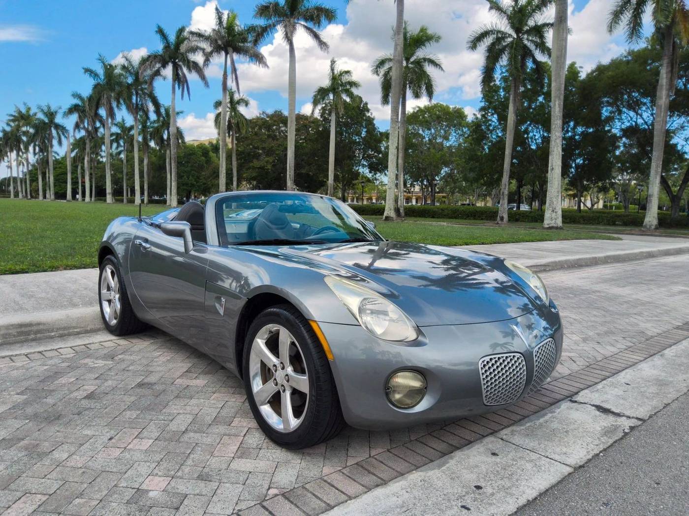 2006 Pontiac Solstice Base