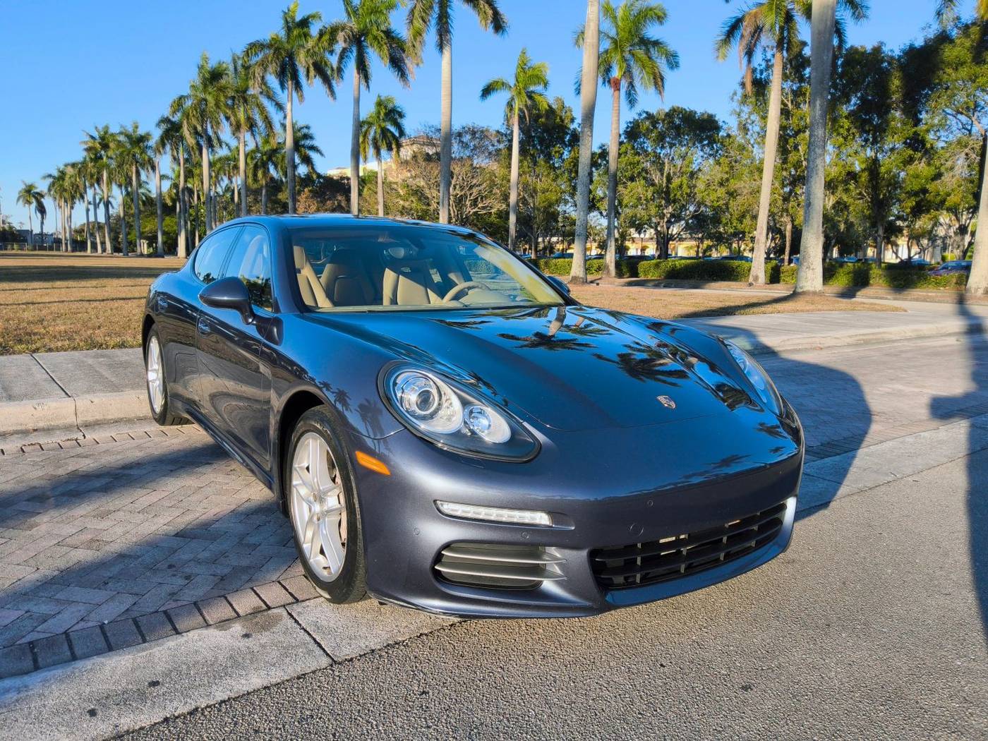 2014 Porsche Panamera Base