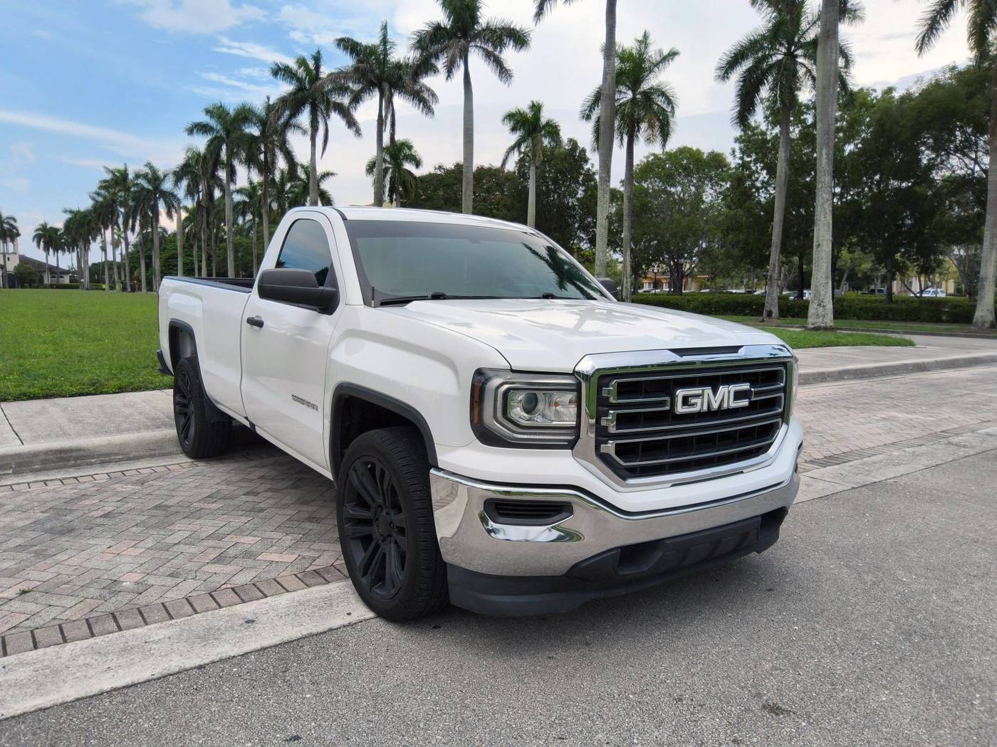 2017 GMC Sierra 1500 Base — Pickup Truck — 113,058 mi — Pompano Beach, FL