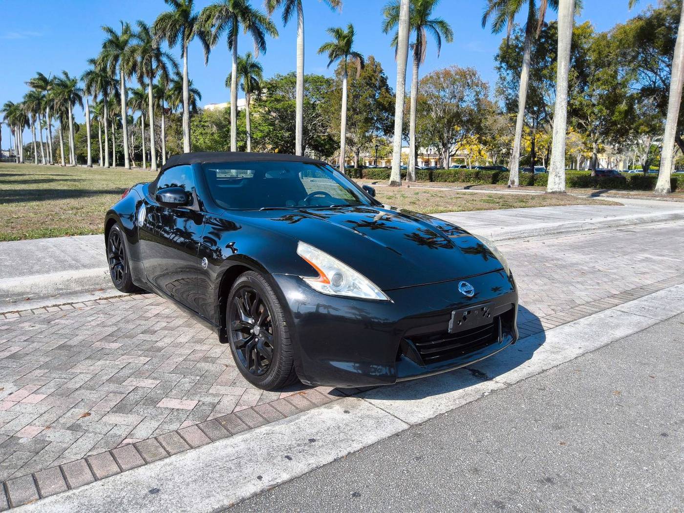 2010 Nissan 370Z Base