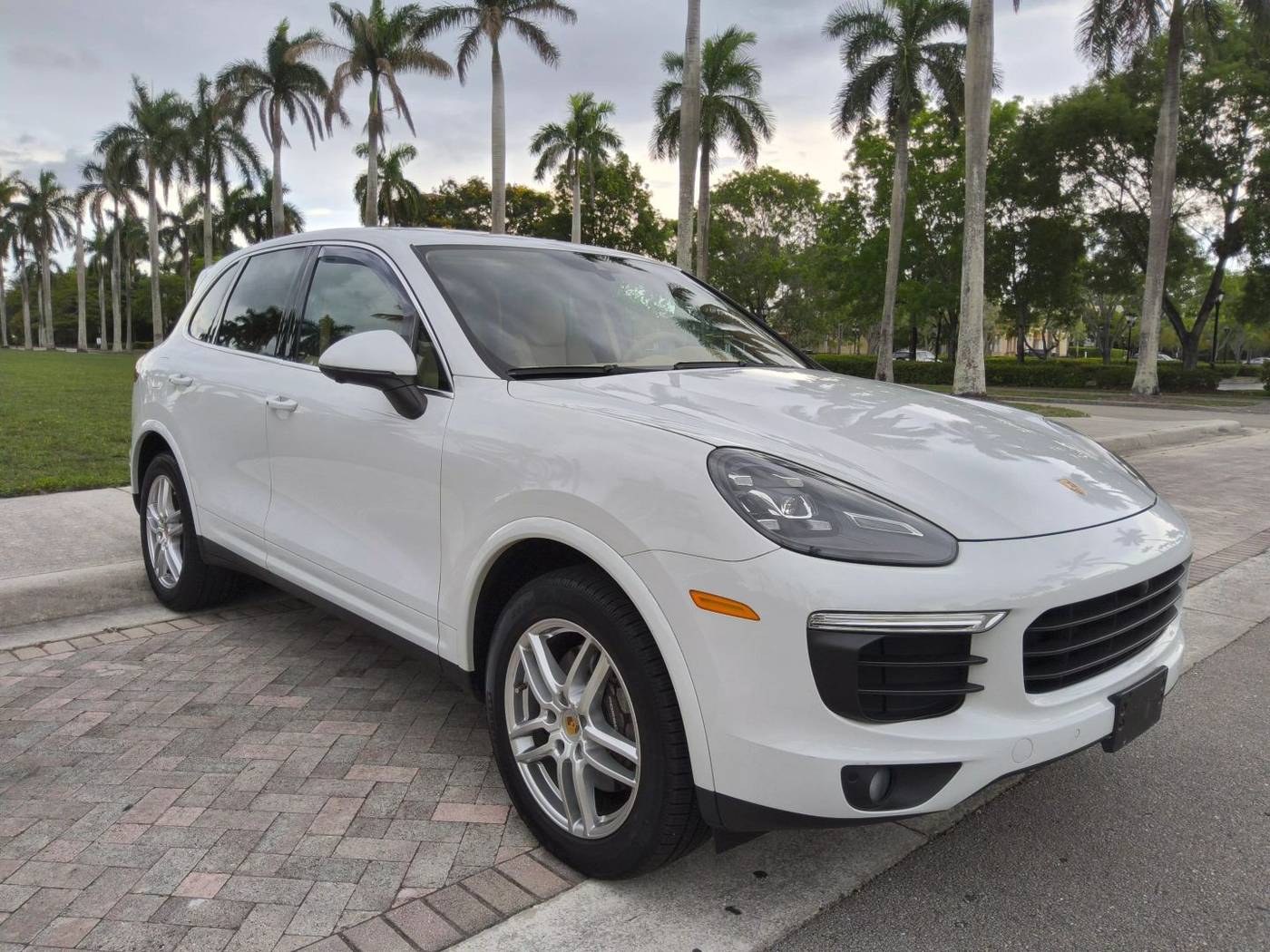 2016 Porsche Cayenne Standard — SUV — 97,741 mi — Pompano Beach, FL