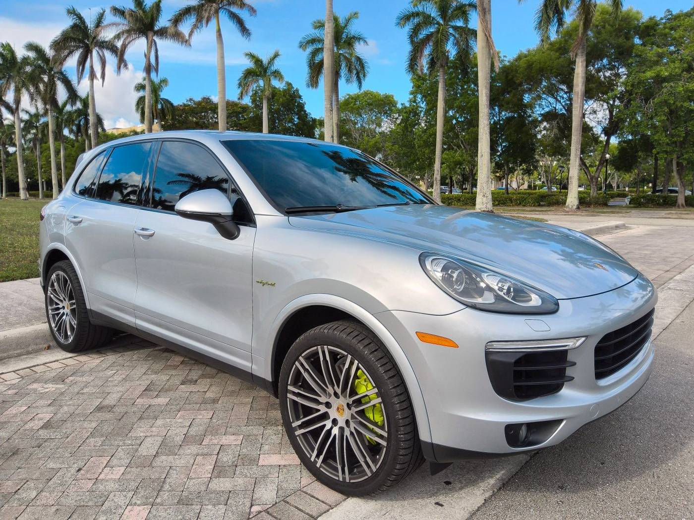 2018 Porsche Cayenne S E-Hybrid Platinum Ed. — SUV — 98,344 mi — Pompano Beach, FL