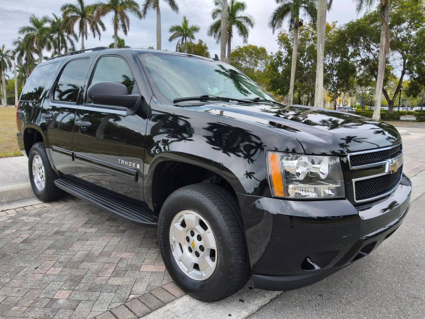 2009 Chevrolet Tahoe LS — SUV — 121,941 mi — Pompano Beach, FL