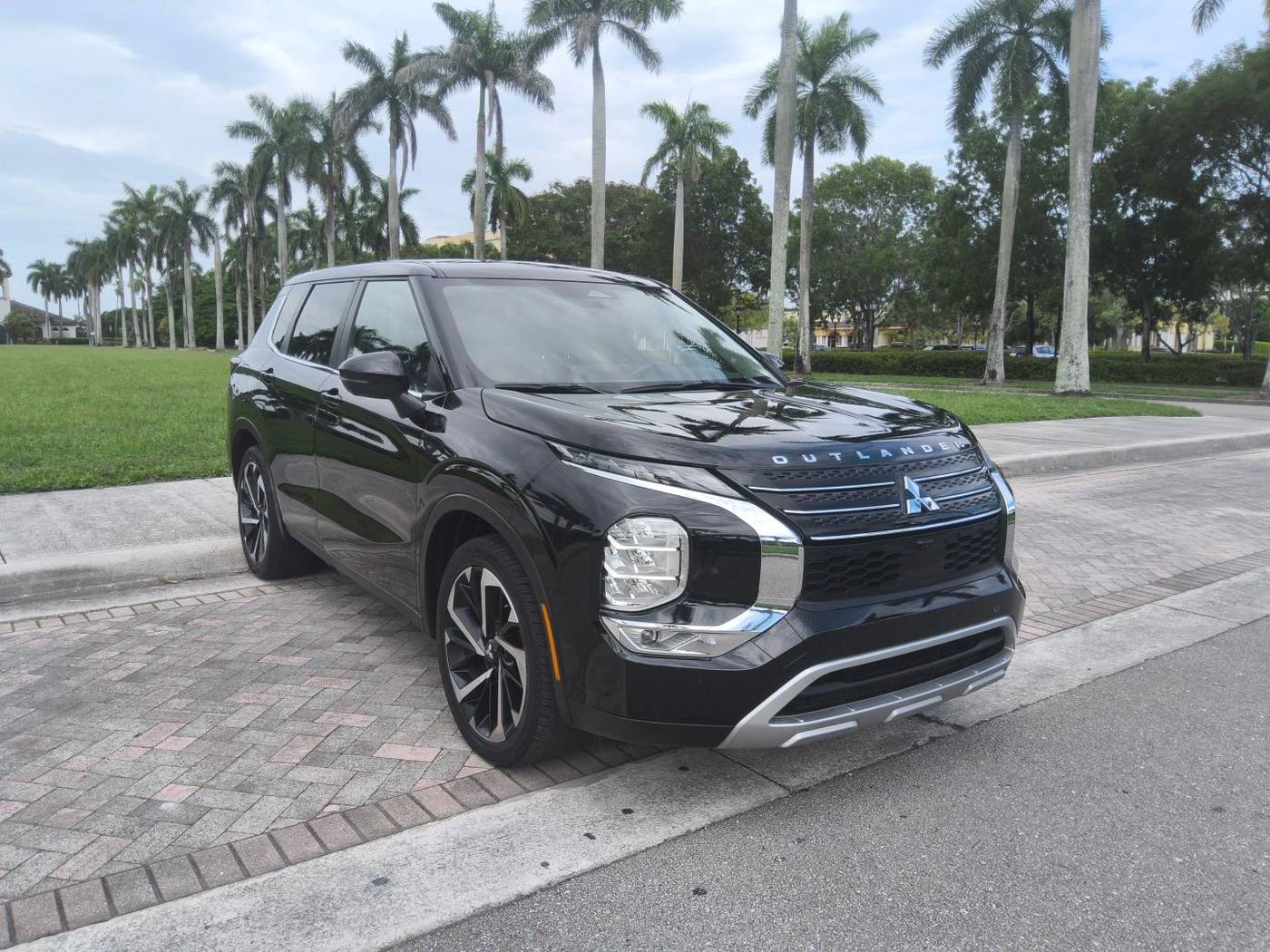 2024 Mitsubishi Outlander SE Black Edition — SUV — 31,672 mi — Pompano Beach, FL