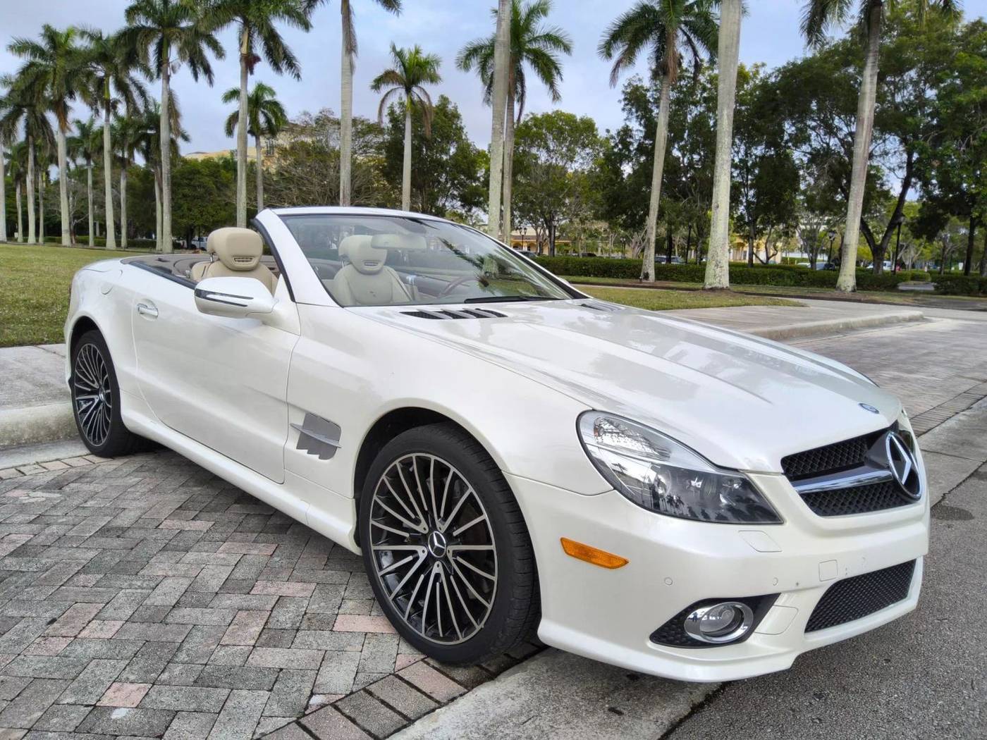 2011 Mercedes-Benz SL SL 550 — Convertible — 31,016 mi — Pompano Beach, FL