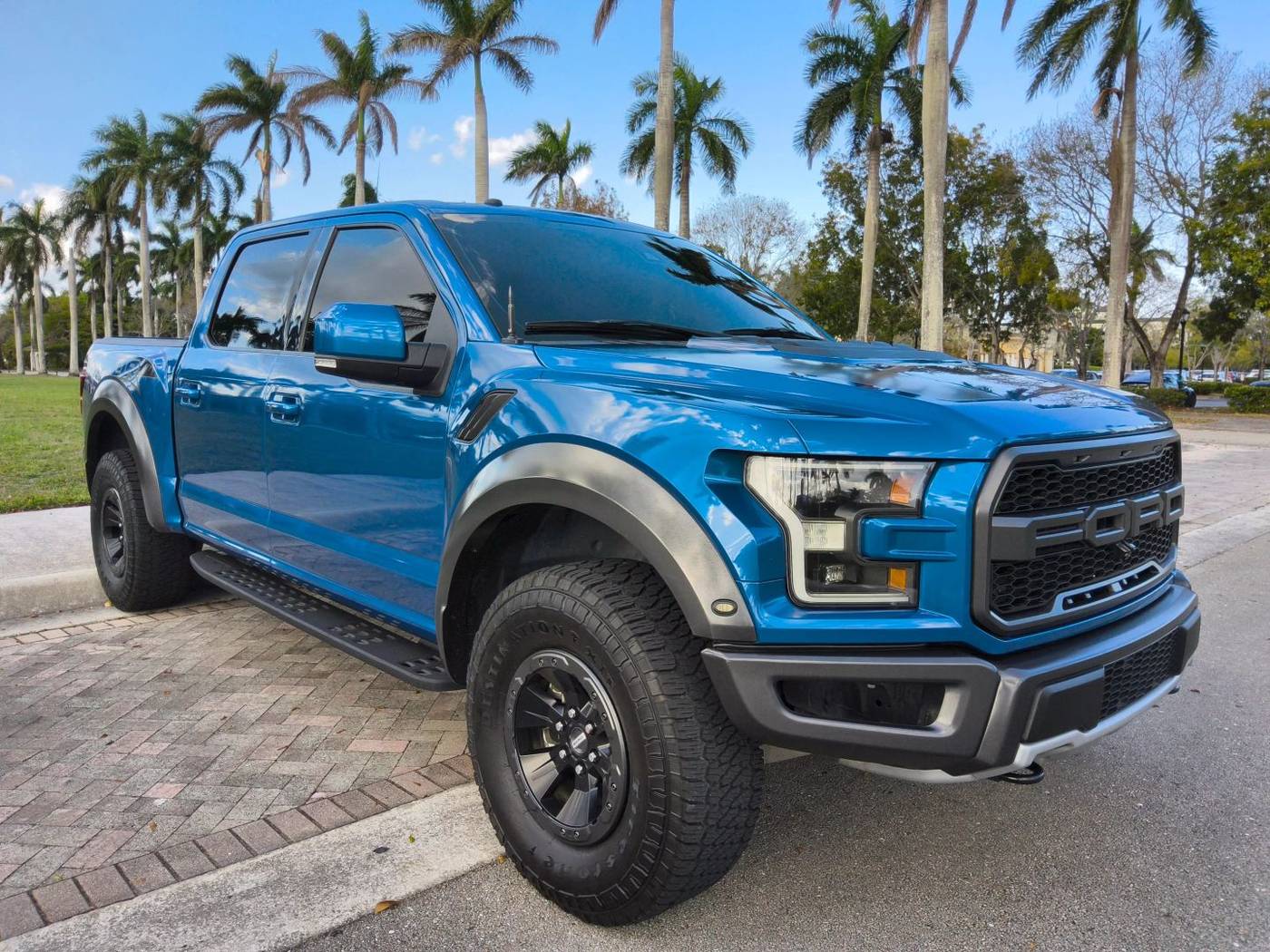 2017 Ford F-150 Raptor — Pickup Truck — 106,258 mi — Pompano Beach, FL