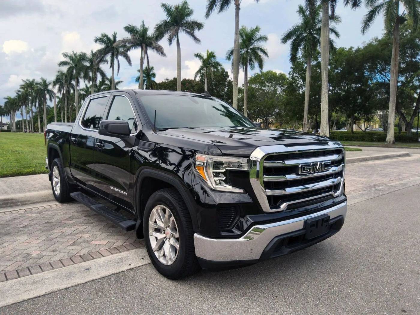 2021 GMC Sierra 1500 SLE — Pickup Truck — 89,893 mi — Pompano Beach, FL