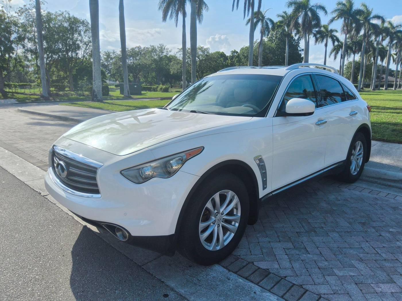 2012 INFINITI FX FX35 — SUV — 25,790 mi — Pompano Beach, FL