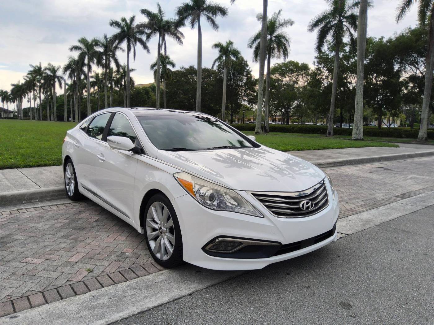 2016 Hyundai Azera Limited — Sedan — 45,340 mi — Pompano Beach, FL