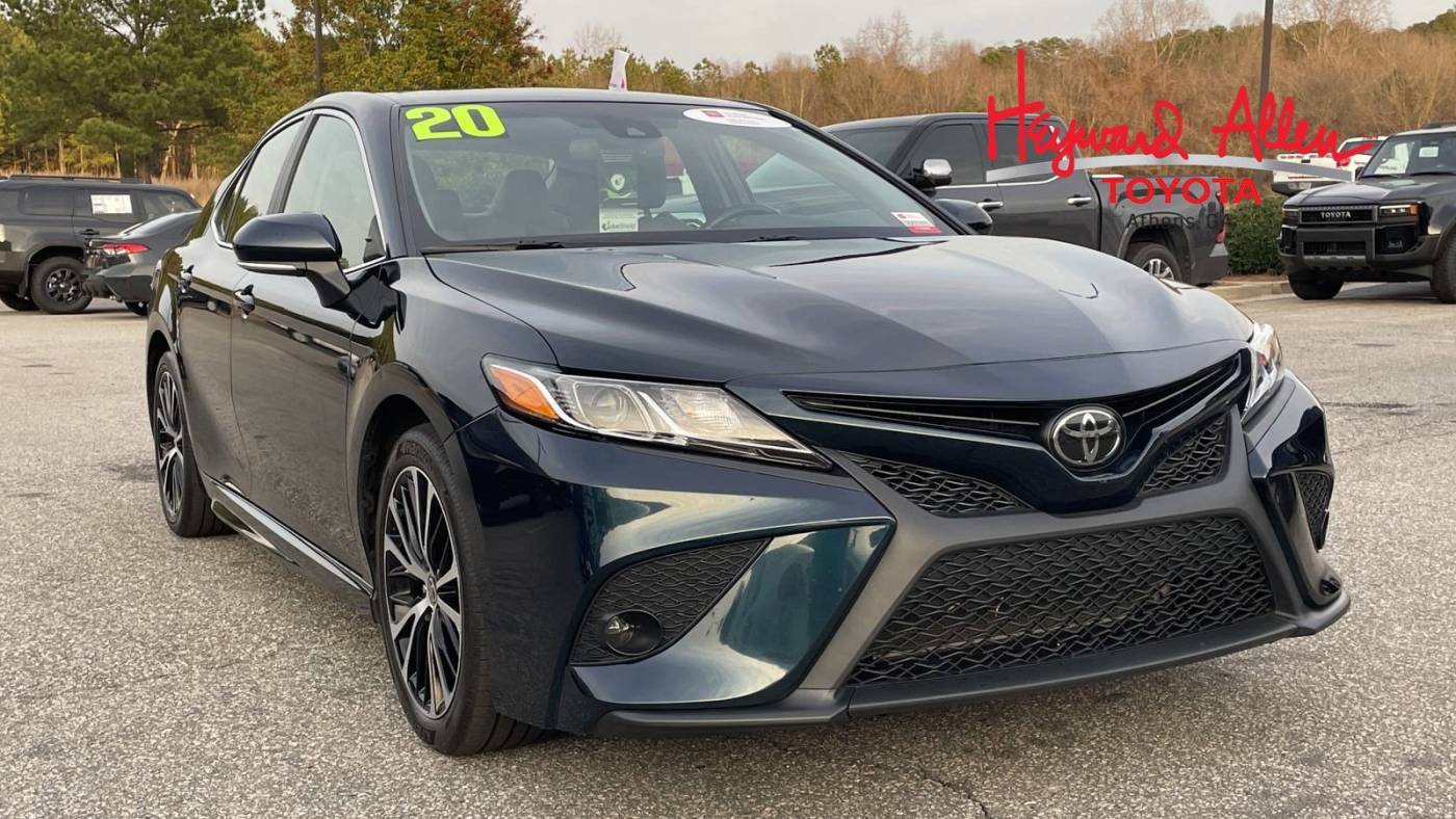 2020 Toyota Camry SE — Sedan — 35,175 mi — Athens, GA