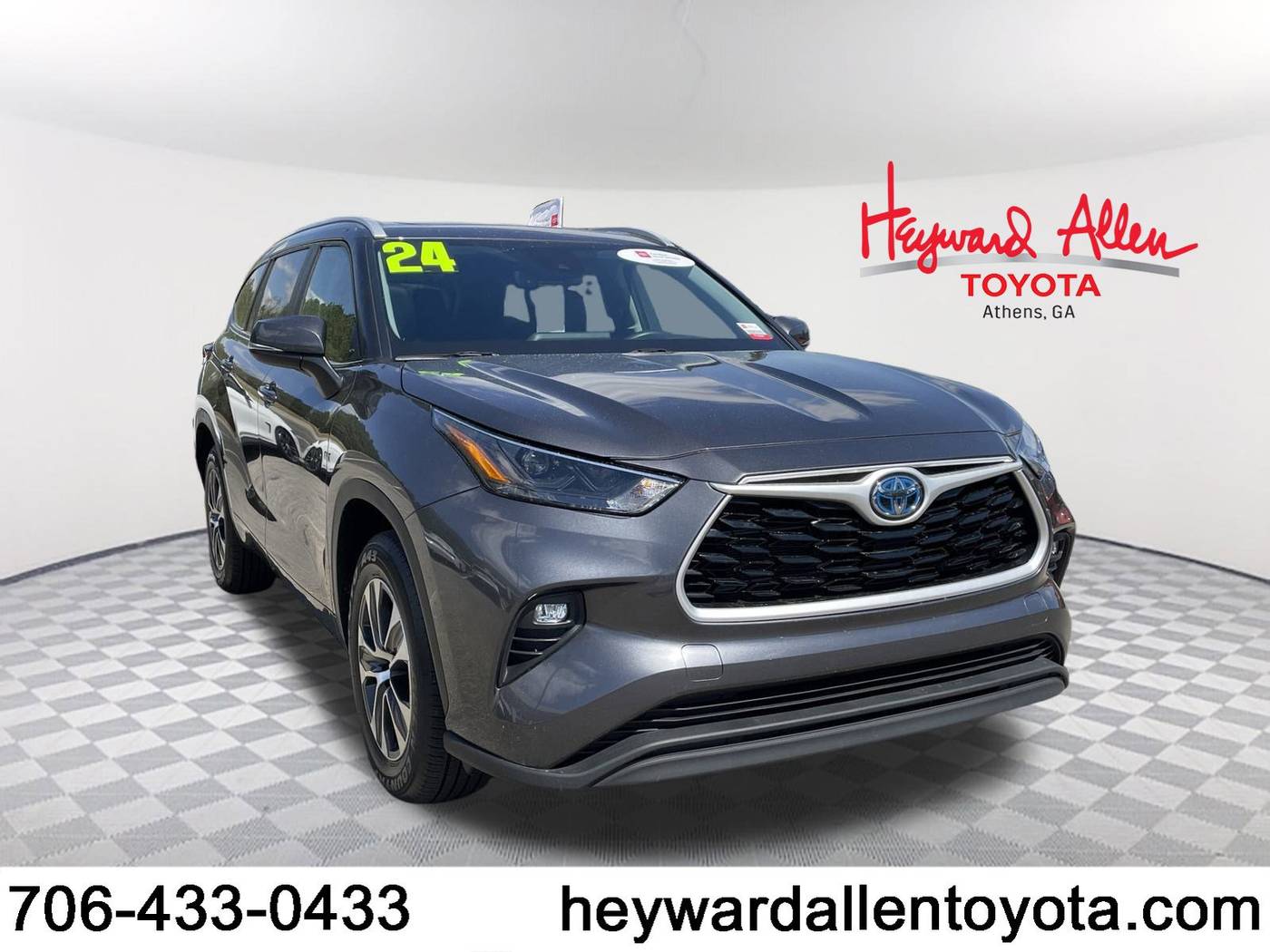 2024 Toyota Highlander Hybrid XLE — SUV — 30,192 mi — Athens, GA