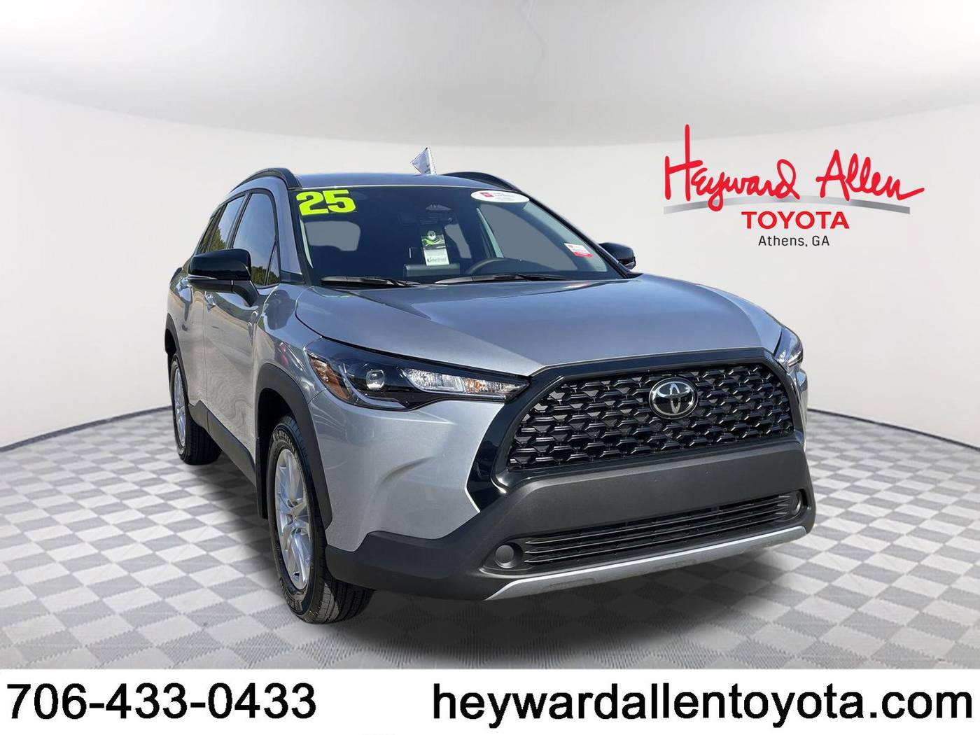 2025 Toyota Corolla Cross LE — SUV — 1,074 mi — Athens, GA