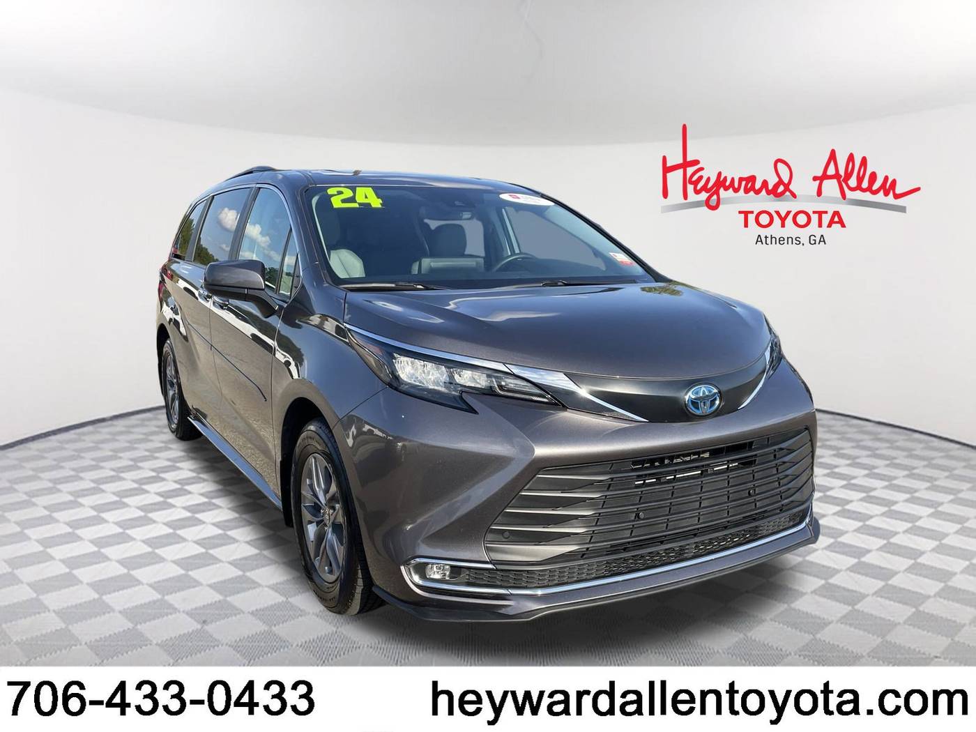 2024 Toyota Sienna XLE — Minivan — 72,565 mi — Athens, GA