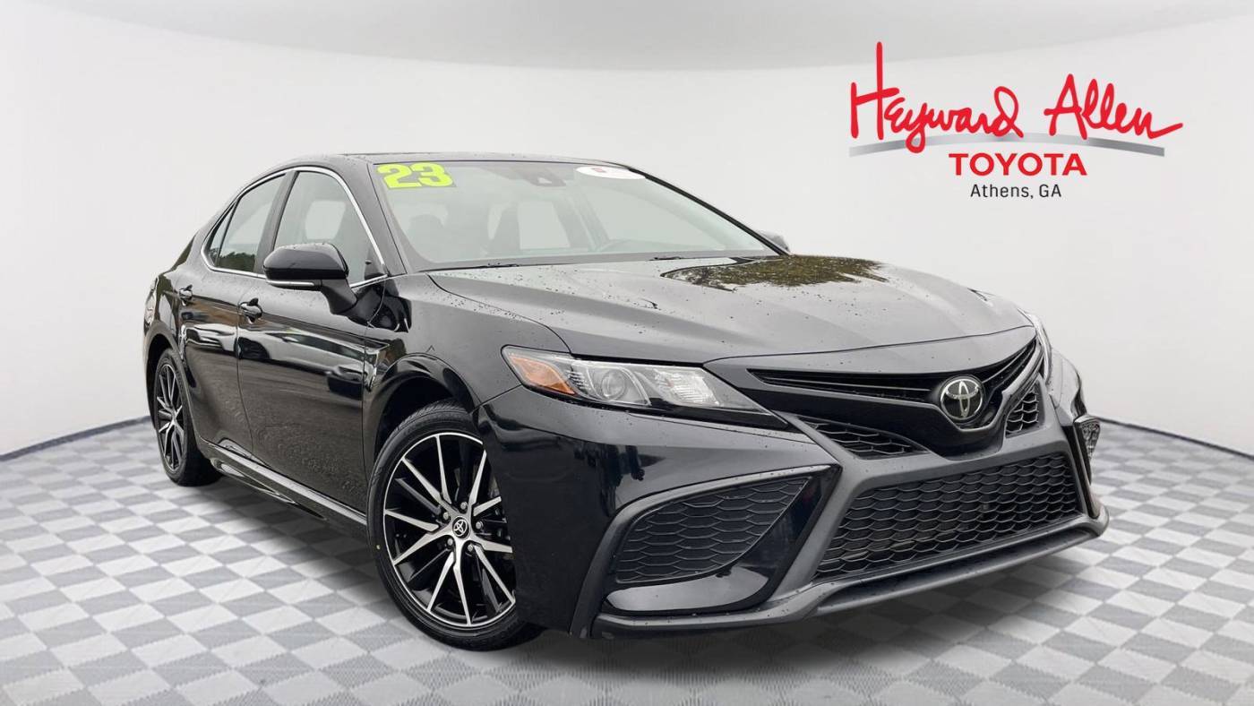 2023 Toyota Camry SE — Sedan — 25,543 mi — Athens, GA
