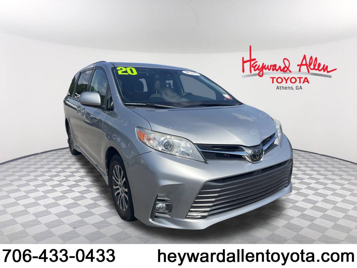 2020 Toyota Sienna XLE — Minivan — 74,591 mi — Athens, GA