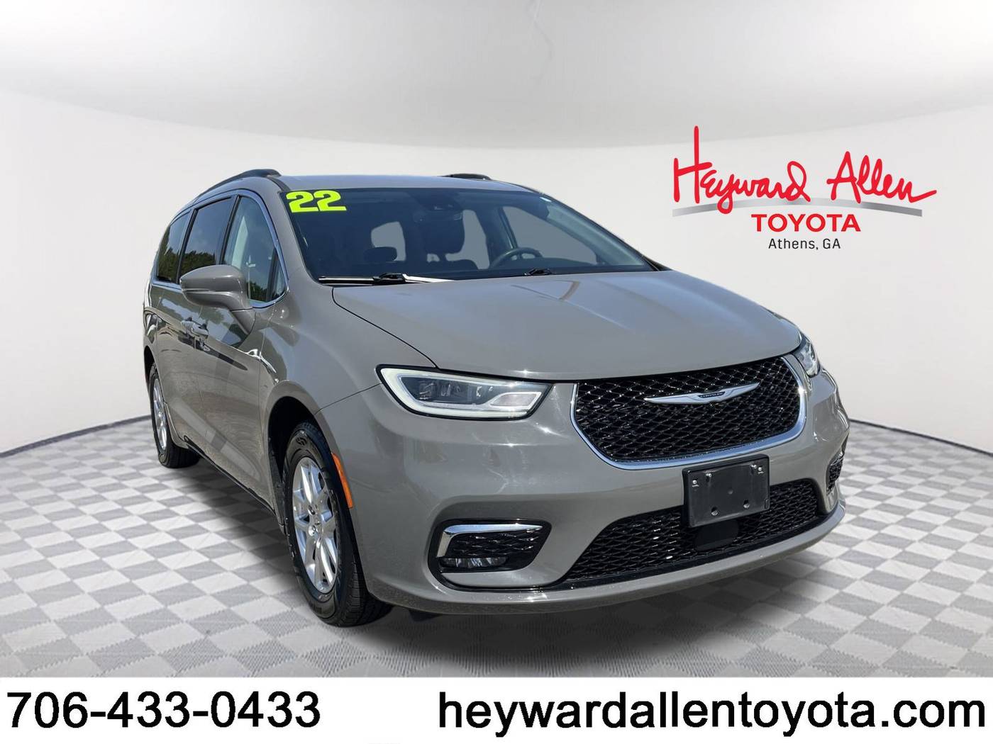 2022 Chrysler Pacifica Touring L — Minivan — 73,566 mi — Athens, GA